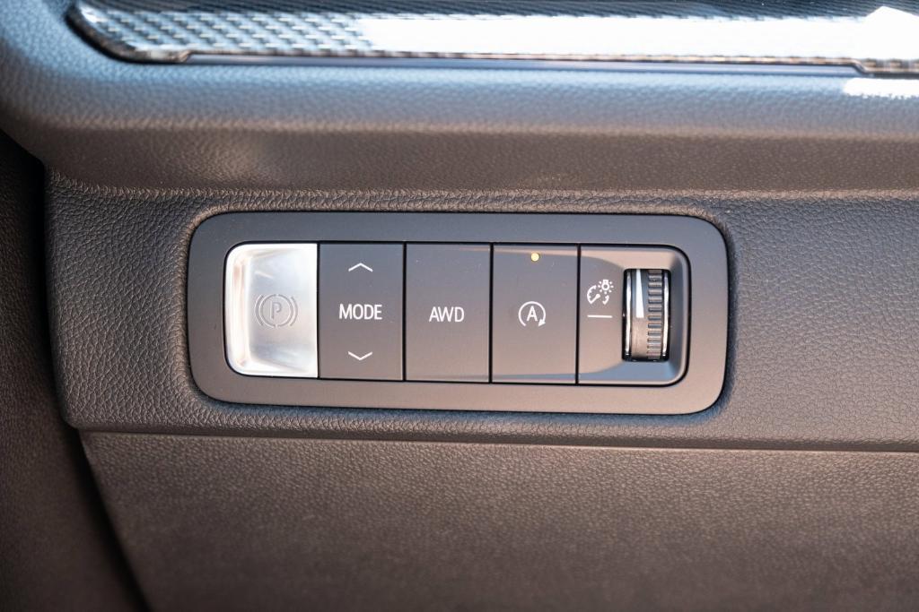 new 2025 Chevrolet Traverse car, priced at $59,690