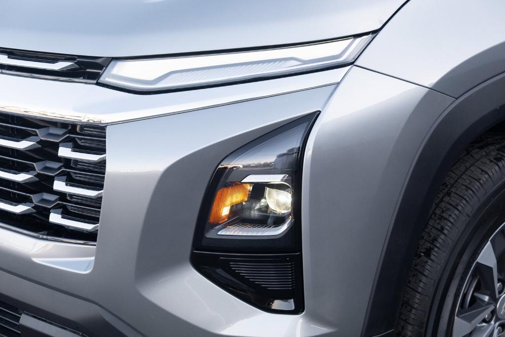 new 2026 Chevrolet Equinox car, priced at $29,415