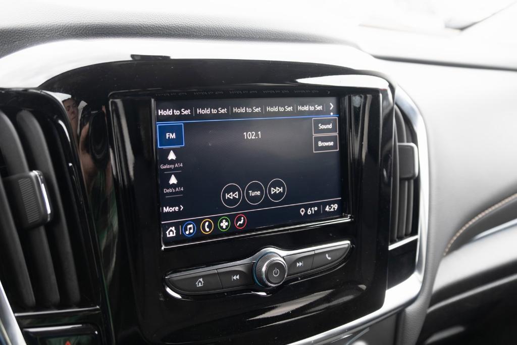 used 2021 Chevrolet Traverse car, priced at $27,850