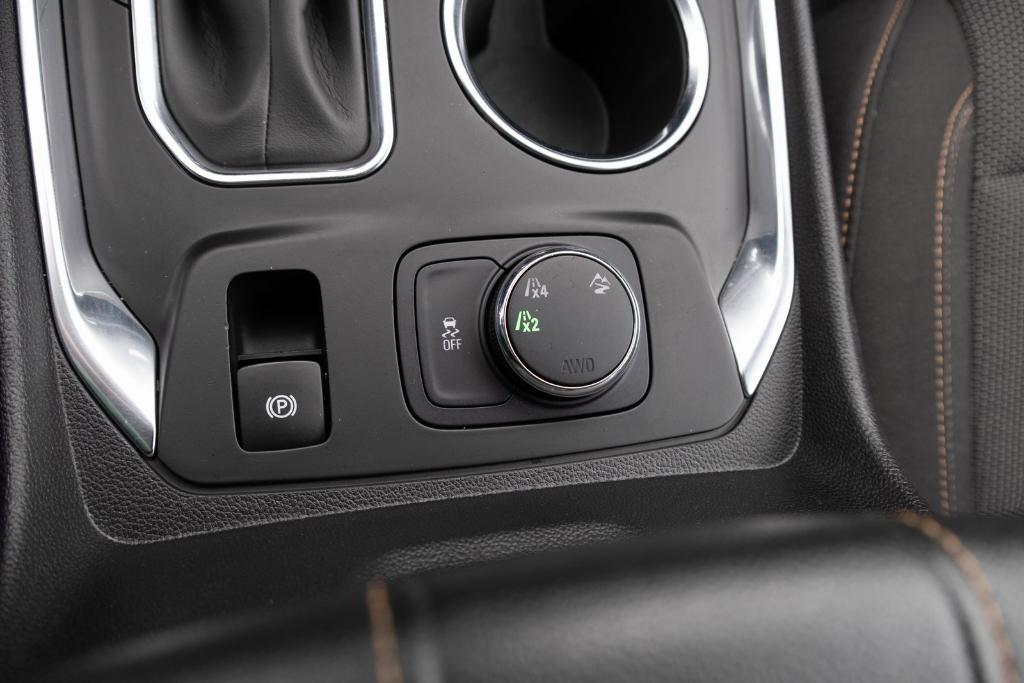 used 2021 Chevrolet Traverse car, priced at $27,850