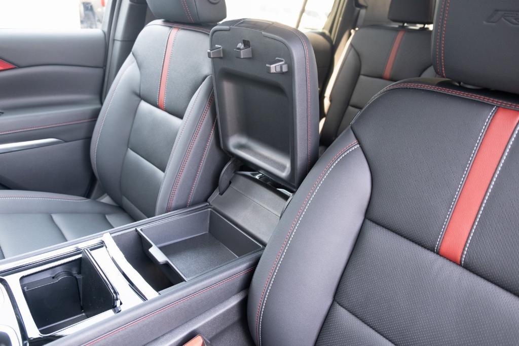 new 2026 Chevrolet Traverse car, priced at $59,790