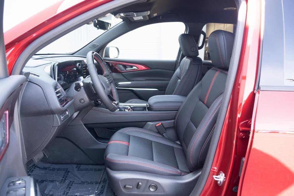 new 2026 Chevrolet Traverse car, priced at $59,790