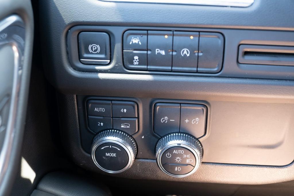 used 2023 GMC Yukon car, priced at $59,644