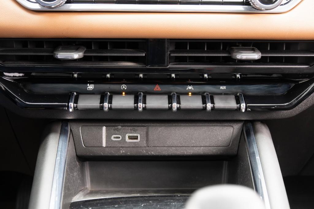 used 2023 GMC Canyon car, priced at $40,831