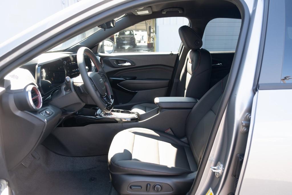 new 2025 Chevrolet Trax car, priced at $26,385