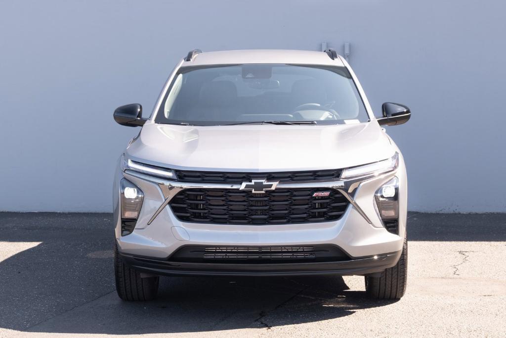 new 2025 Chevrolet Trax car, priced at $26,385