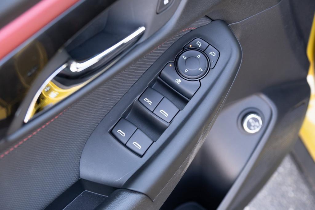 new 2025 Chevrolet TrailBlazer car, priced at $34,270