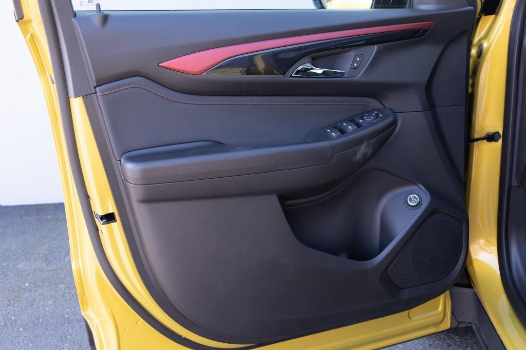 new 2025 Chevrolet TrailBlazer car, priced at $34,270
