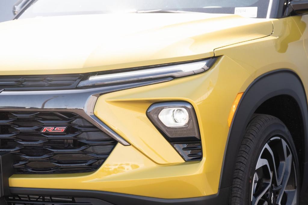 new 2025 Chevrolet TrailBlazer car, priced at $34,270
