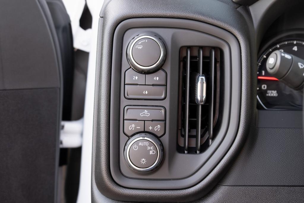new 2024 Chevrolet Silverado 2500 car, priced at $55,185