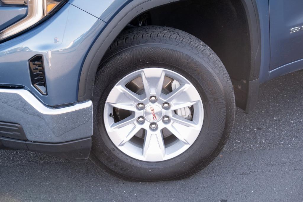 used 2024 GMC Sierra 1500 car, priced at $41,228