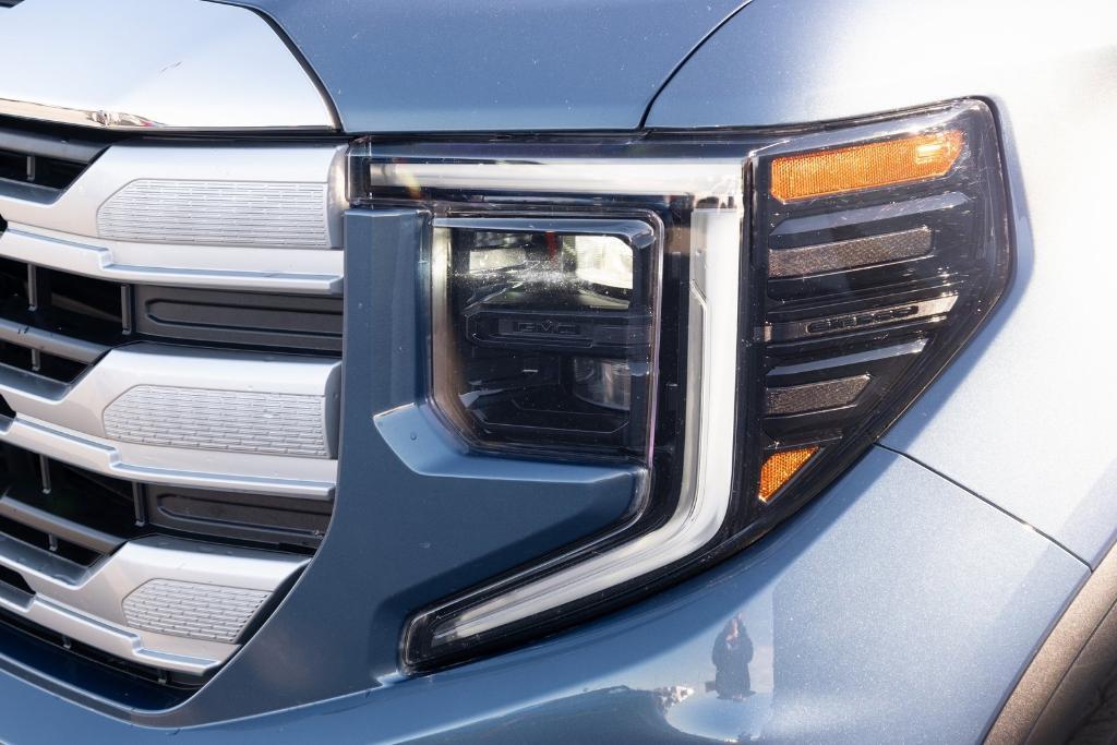 used 2024 GMC Sierra 1500 car, priced at $41,228