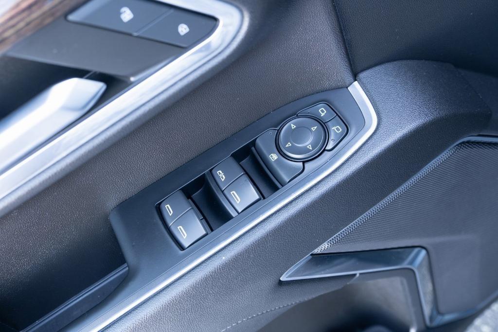 used 2024 GMC Sierra 1500 car, priced at $41,228