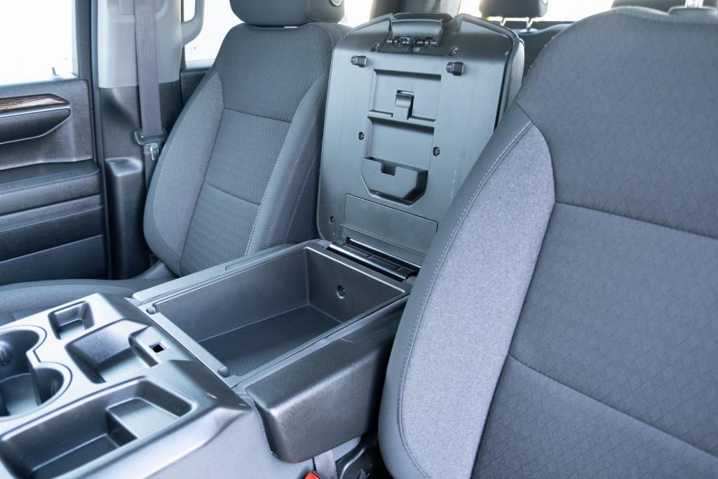 used 2024 GMC Sierra 1500 car, priced at $41,228