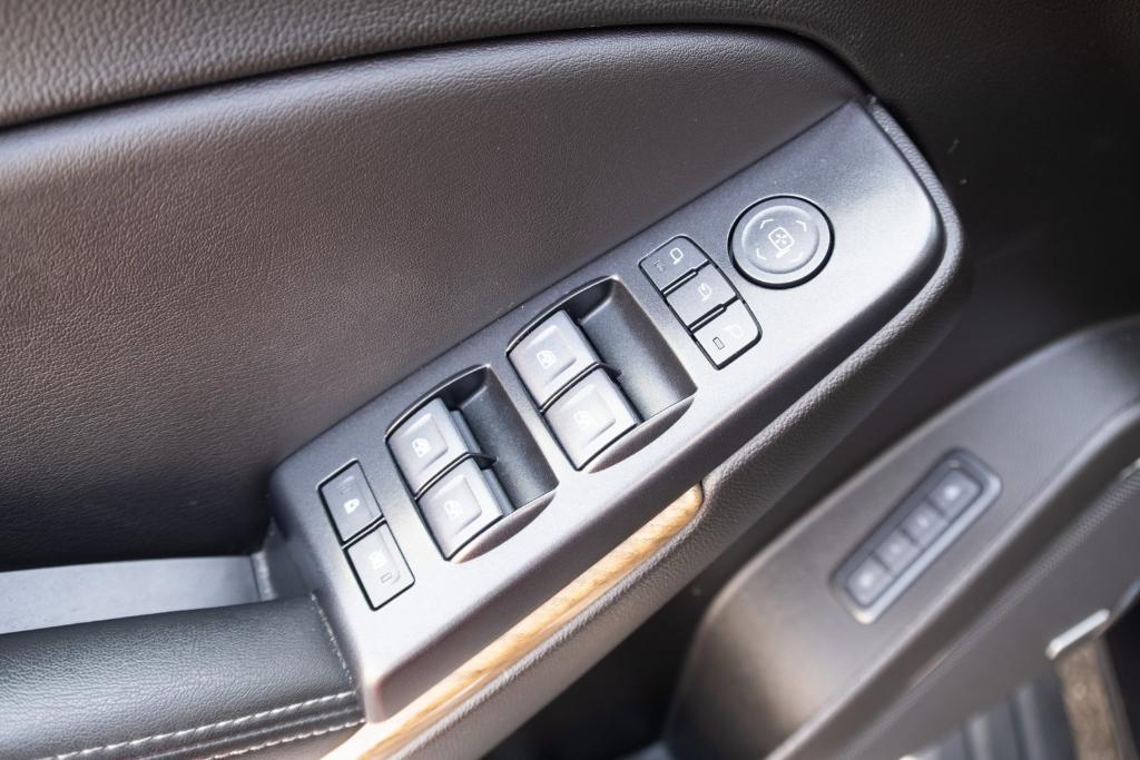 used 2020 GMC Yukon car, priced at $39,985