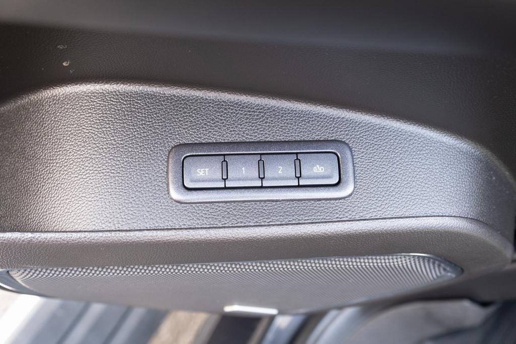 used 2020 GMC Yukon car, priced at $39,985