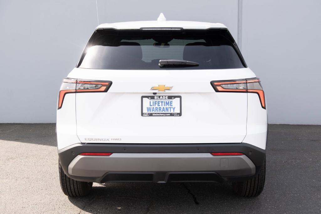 new 2025 Chevrolet Equinox car, priced at $31,995