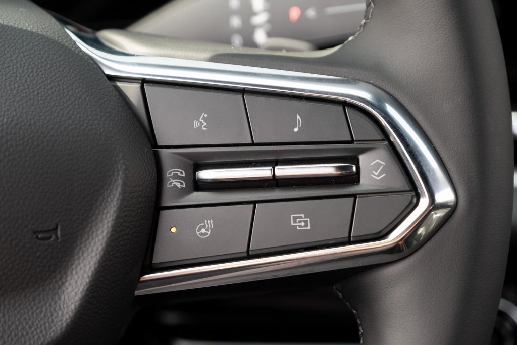 new 2025 Chevrolet Equinox car, priced at $31,995