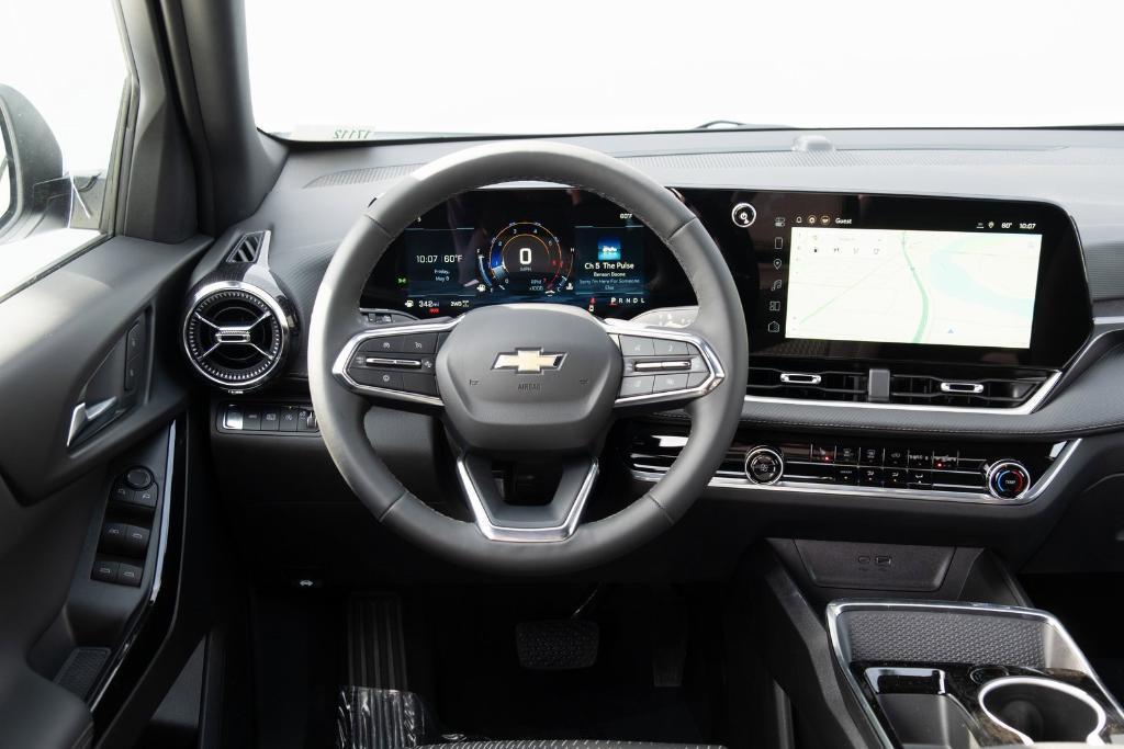 new 2025 Chevrolet Equinox car, priced at $31,995
