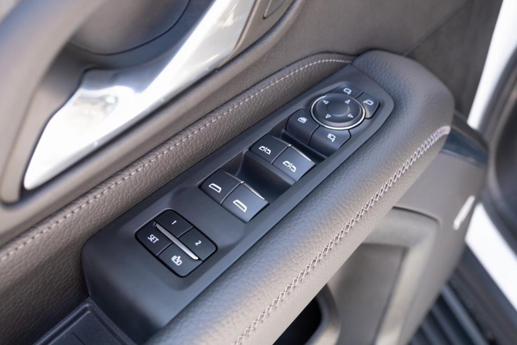 used 2024 GMC Yukon car, priced at $79,500