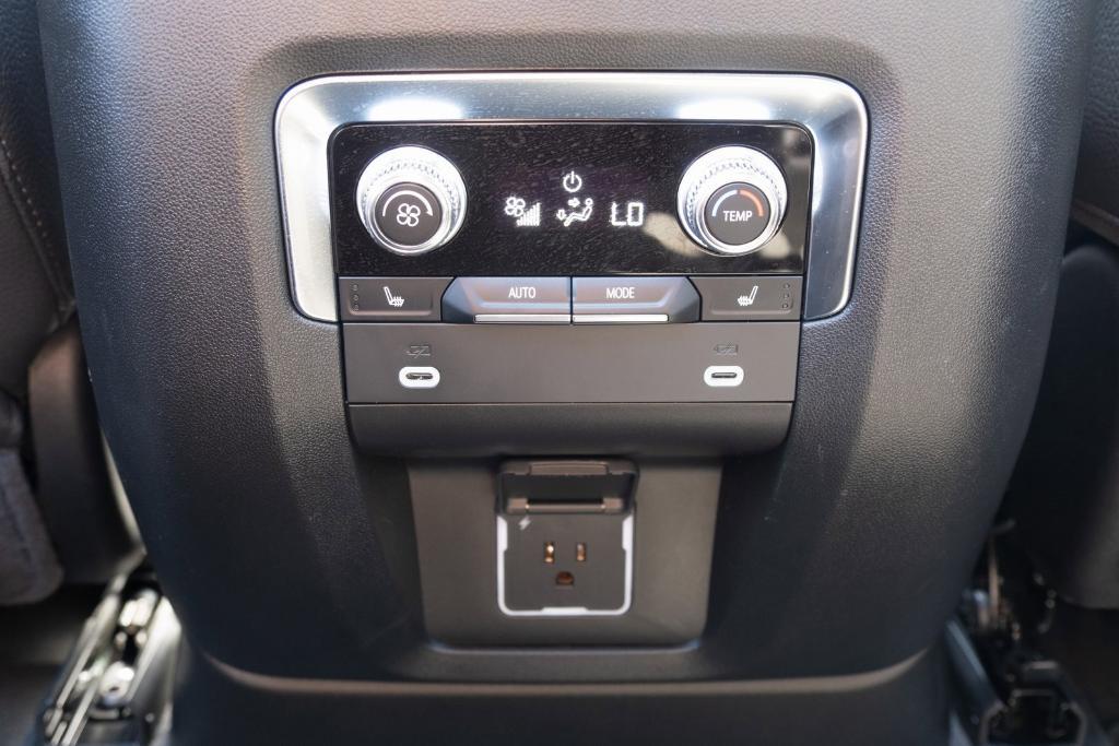 used 2024 GMC Yukon car, priced at $79,500