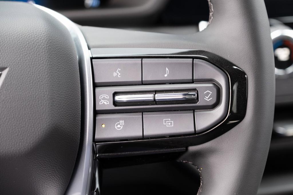 new 2025 Chevrolet Colorado car, priced at $42,795
