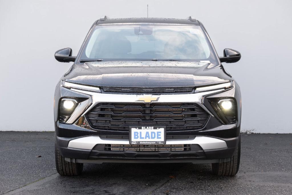 new 2025 Chevrolet TrailBlazer car, priced at $27,595