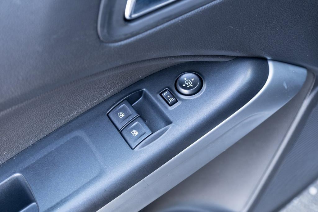 used 2016 Chevrolet Colorado car, priced at $10,000