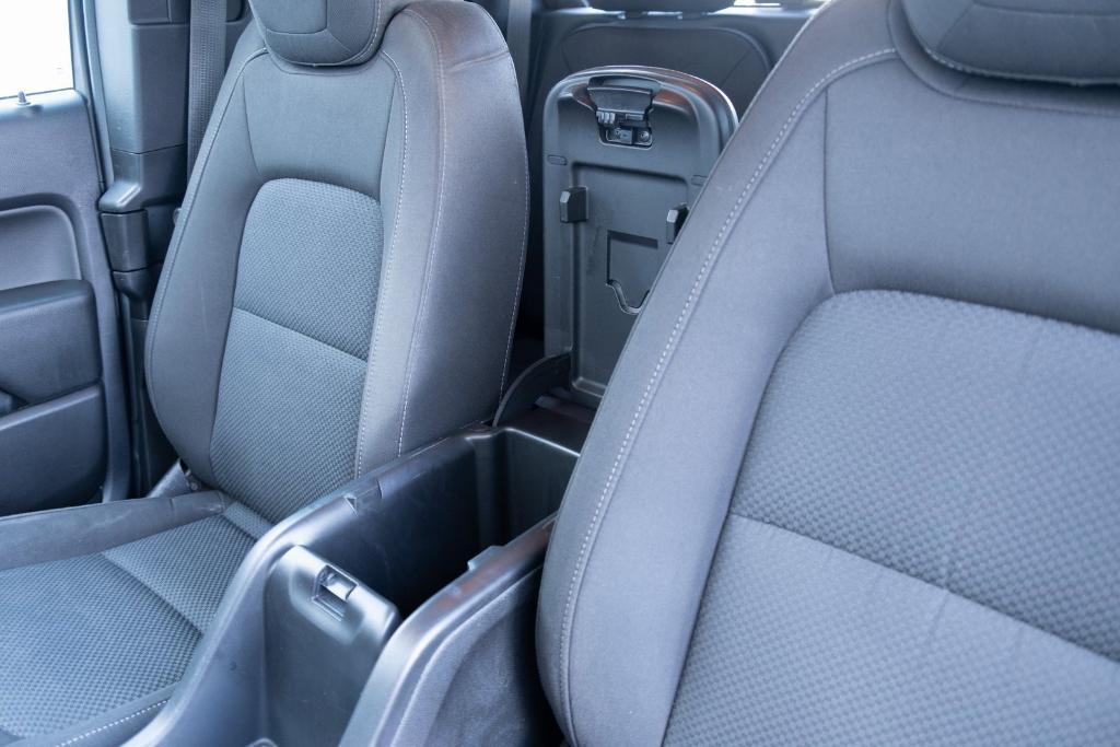 used 2016 Chevrolet Colorado car, priced at $10,000