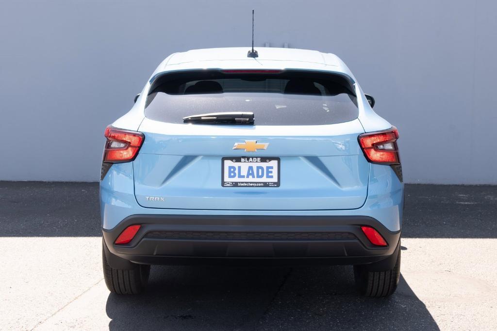 new 2025 Chevrolet Trax car, priced at $22,540