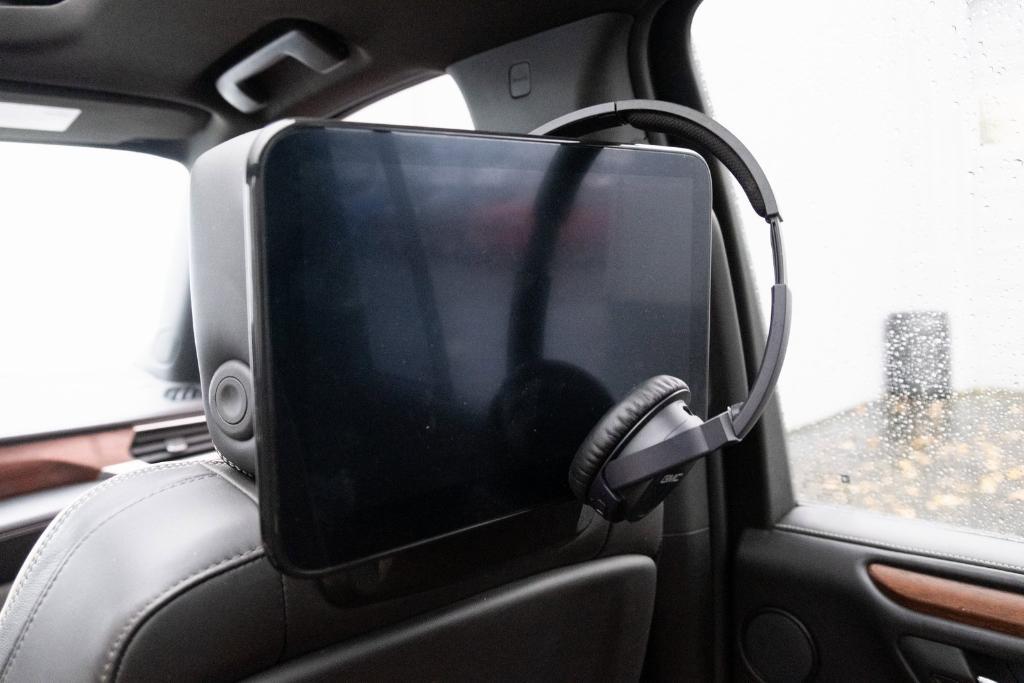 used 2023 GMC Yukon XL car, priced at $75,500