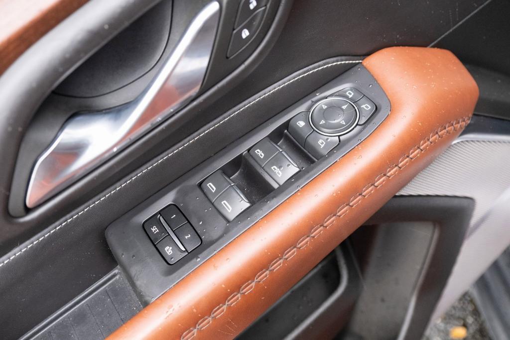 used 2023 GMC Yukon XL car, priced at $75,500