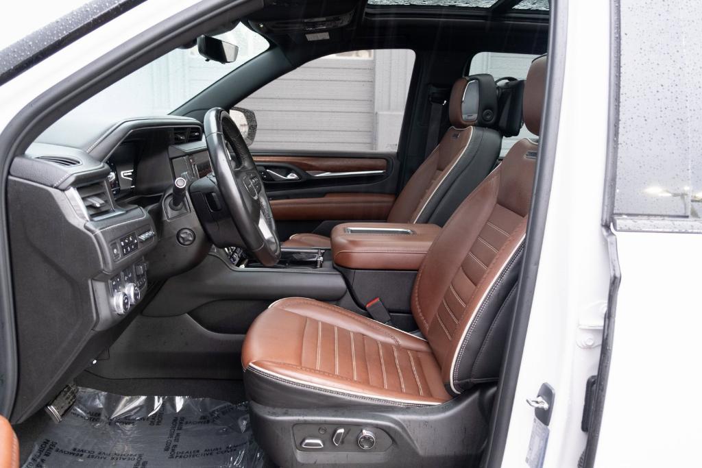 used 2023 GMC Yukon XL car, priced at $75,500