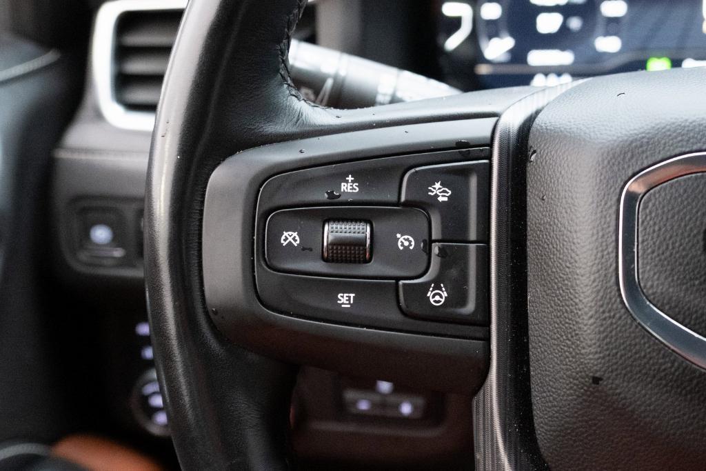 used 2023 GMC Yukon XL car, priced at $75,500