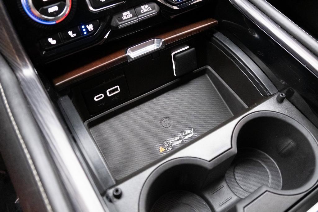 used 2023 GMC Yukon XL car, priced at $75,500