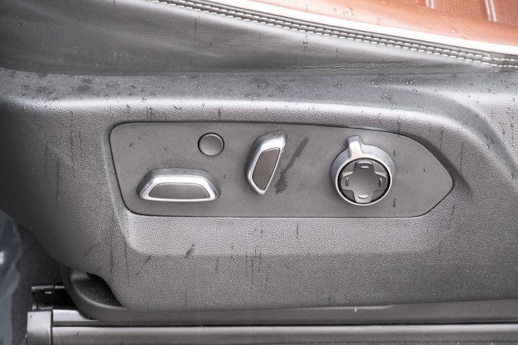 used 2023 GMC Yukon XL car, priced at $75,500