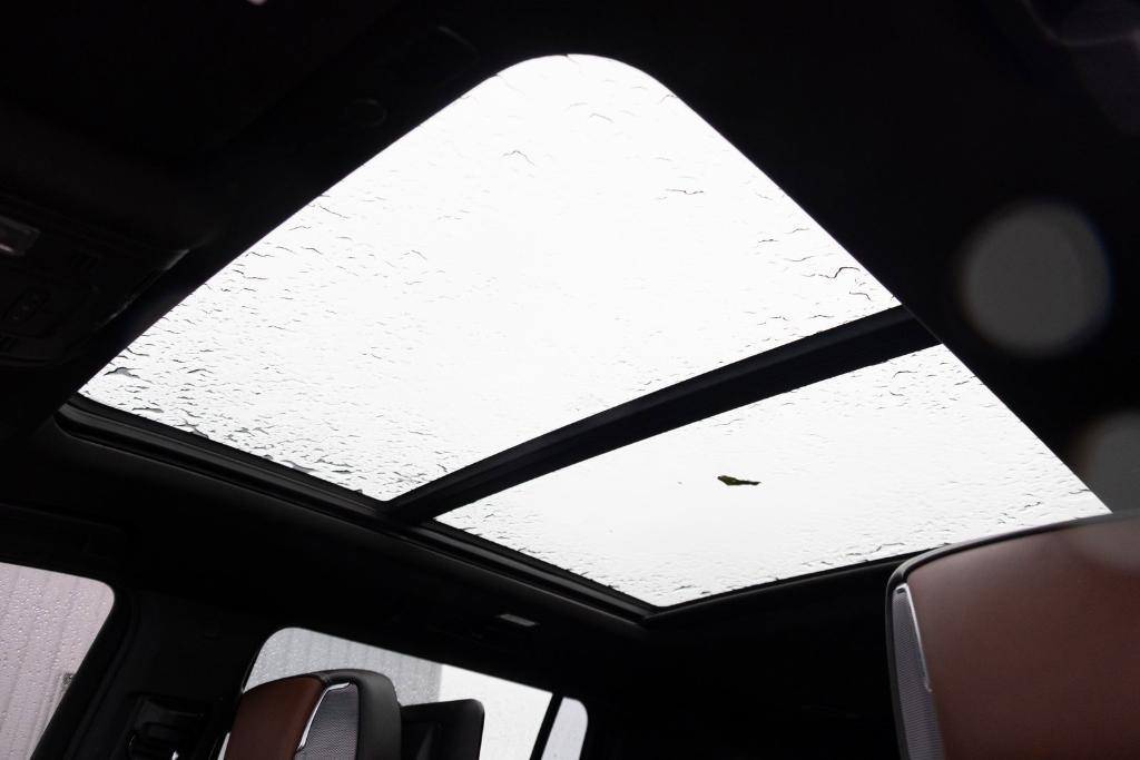 used 2023 GMC Yukon XL car, priced at $75,500