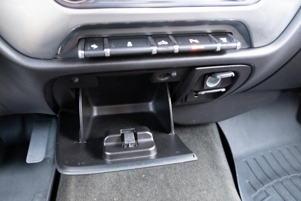 used 2015 Chevrolet Silverado 2500 car, priced at $28,950