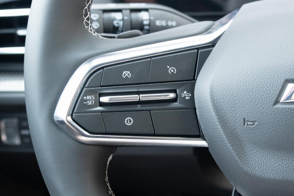 new 2026 Chevrolet Traverse car, priced at $44,785
