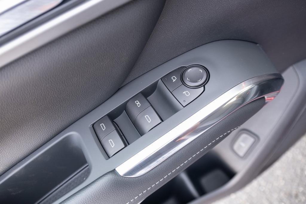 new 2026 Chevrolet Traverse car, priced at $44,785