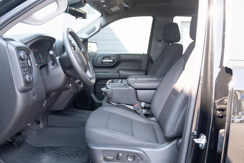 used 2025 Chevrolet Silverado 1500 car, priced at $45,985