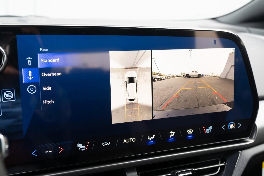 new 2025 Chevrolet Equinox EV car, priced at $39,590