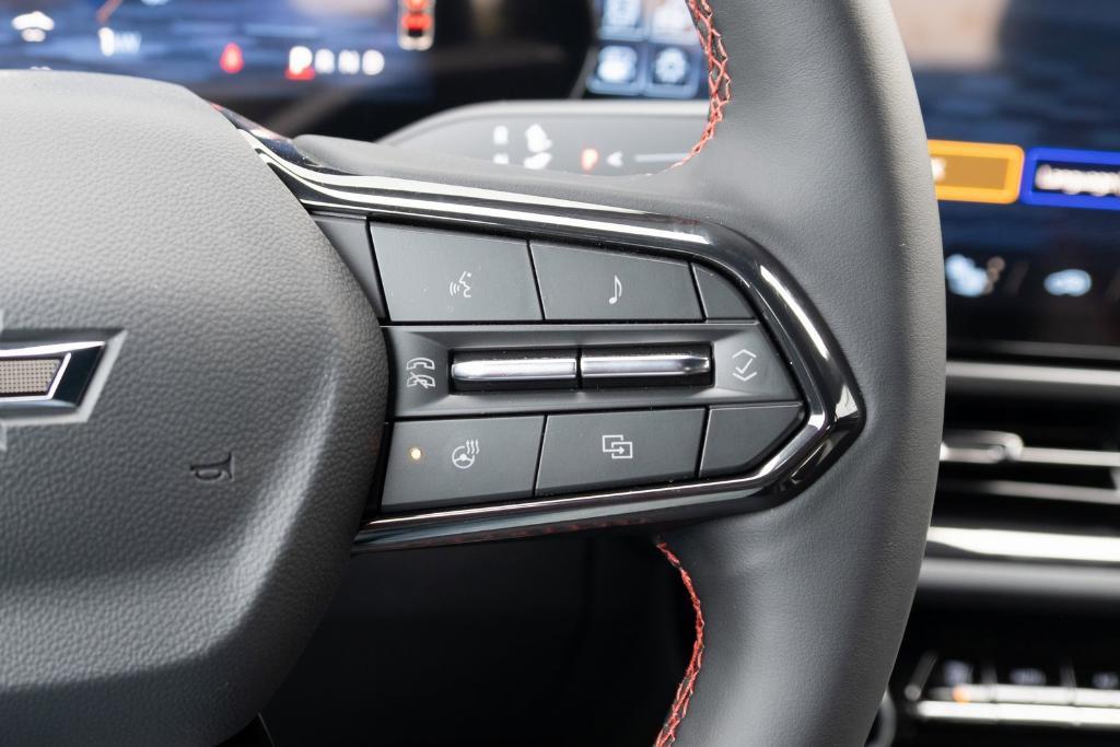 new 2025 Chevrolet Equinox EV car, priced at $39,590