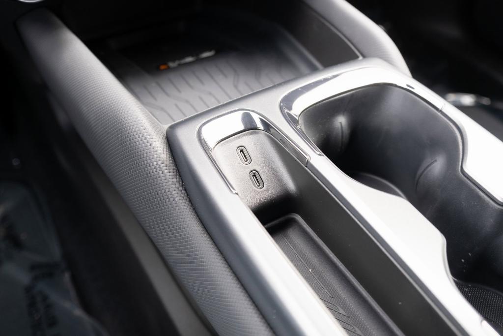 new 2025 Chevrolet Equinox EV car, priced at $39,590