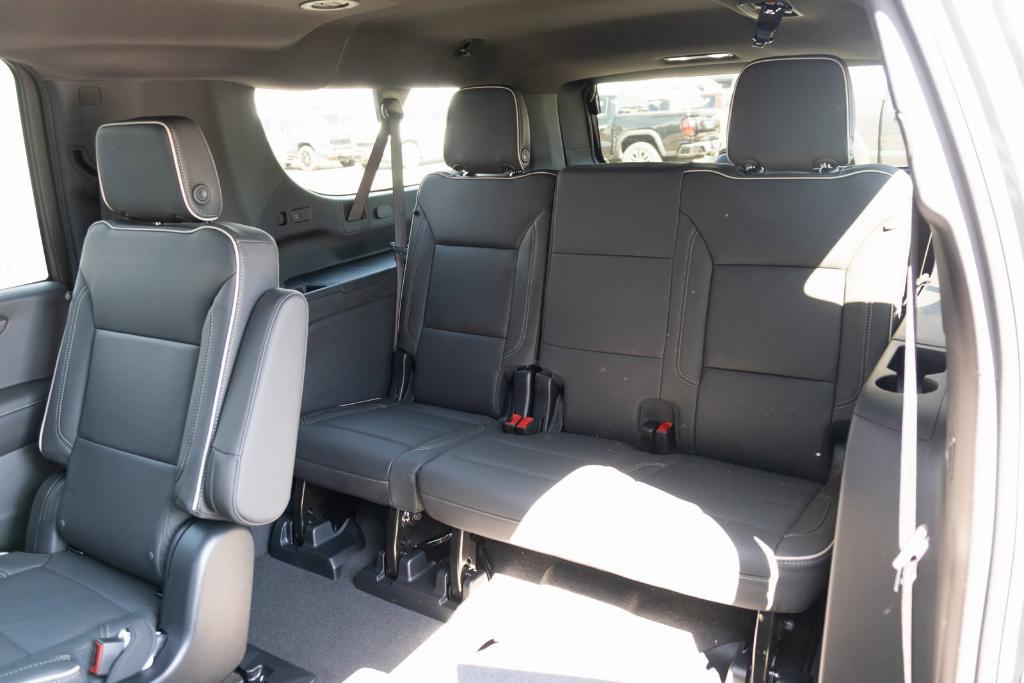 new 2025 Chevrolet Suburban car, priced at $81,795