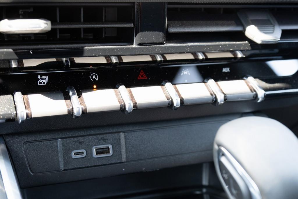 new 2025 Chevrolet Colorado car, priced at $46,114