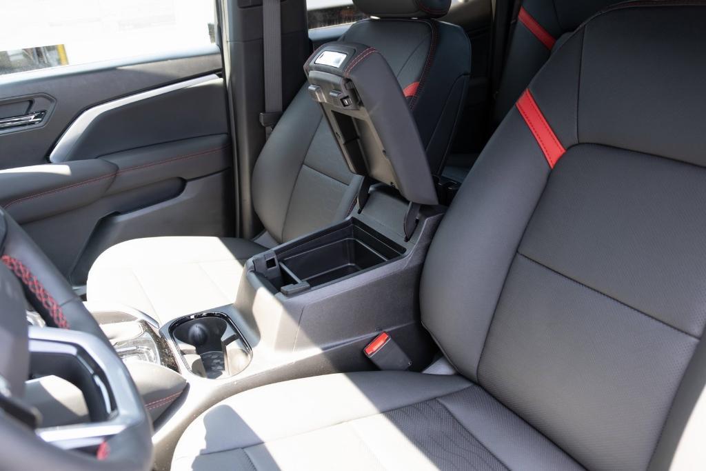 new 2025 Chevrolet Colorado car, priced at $46,114