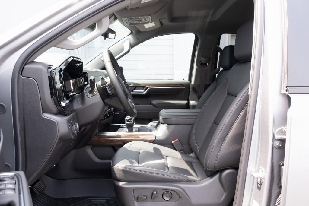 new 2025 Chevrolet Silverado 1500 car, priced at $59,295
