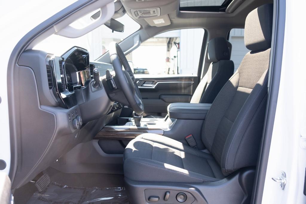 new 2025 Chevrolet Silverado 1500 car, priced at $67,330