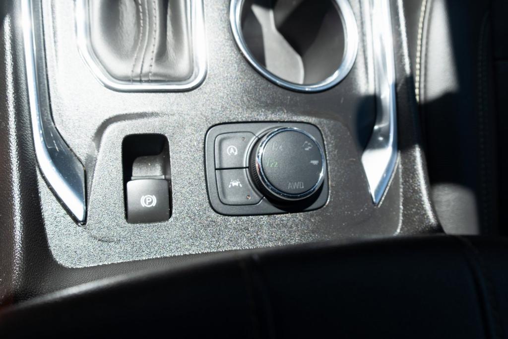 used 2023 Chevrolet Traverse car, priced at $35,499